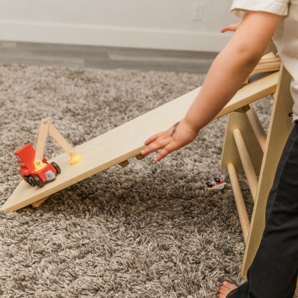 Montessori Climber Regular Cube With Small Ramp – Montessori Climber™