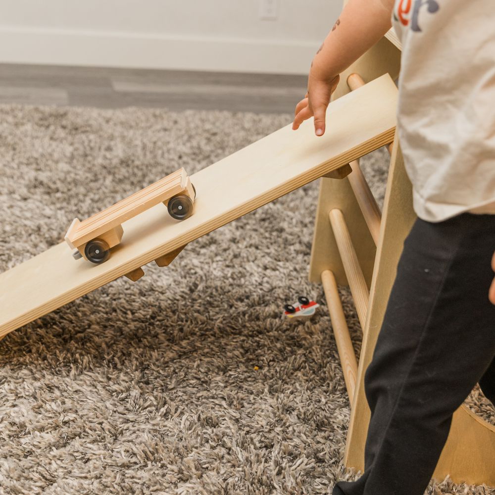 Montessori Climber Regular Cube With Small Ramp – Montessori Climber™